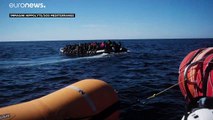 I 422 migranti a bordo della Ocean Viking pronti a sbarcare ad Augusta