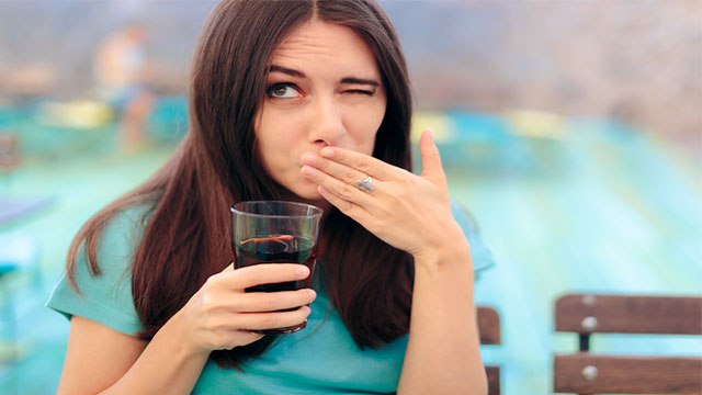 हिचकी क्यों आती है, चौंकाने वाला वैज्ञानिक कारण | Hichki Kyu Aati Hai | Boldsky