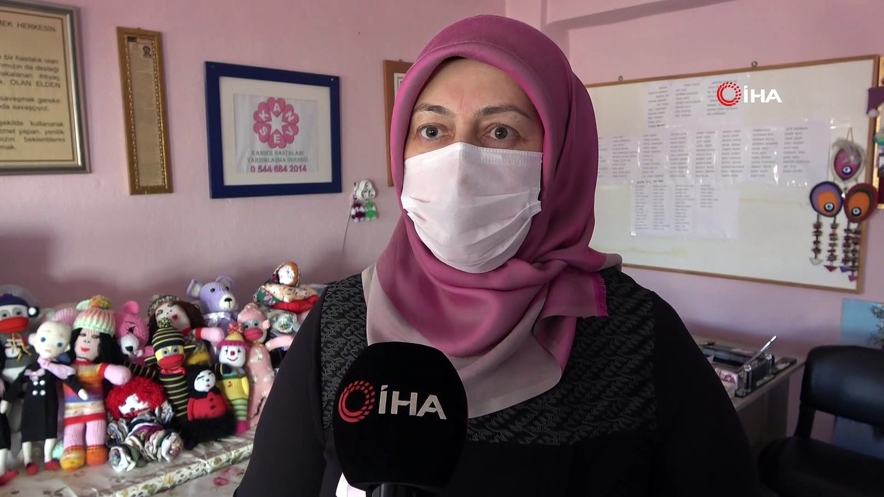 Meme kanserine yakalandı, gözünü kaybetti: 150 kanser hastasına umut oldu