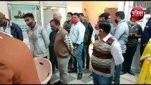 VIDEO : पाली में जिला कलक्टर के साथ अधिकारियों व कर्मचारियों के लगाया कोरोना वैक्सीन का टीका
