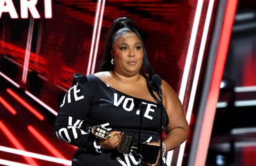Lizzo desabafa sobre autoestima e como lida com dias difíceis