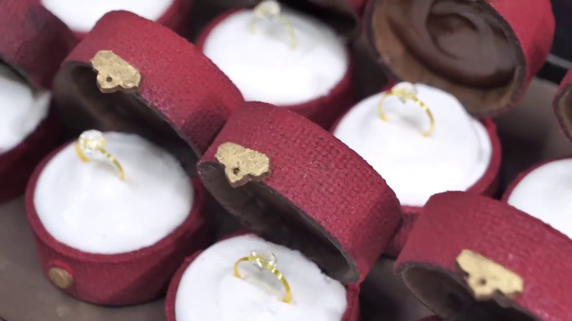 Processus De Fabrication Incredible Gateaux Avec Boite Et Anneau Nourriture Coreenne De Rue Bijoux Sucreux Video Dailymotion