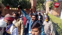VIDEO : पाली नगर परिषद के कर्मचारियों ने किया प्रदर्शन, सभापति व आयुक्त को सौंपा ज्ञापन