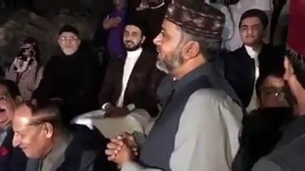 Ghazal:  kuchh is adā se aaj vo pahlū-nashīñ rahe