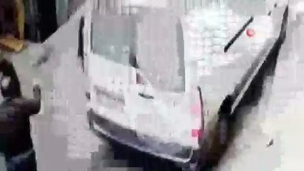 Ekmeği ucuza sattığı için burnunu kırdılar