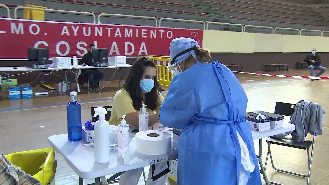 La cifra de vacunados contra la COVID-19 ya supera la de los contagios