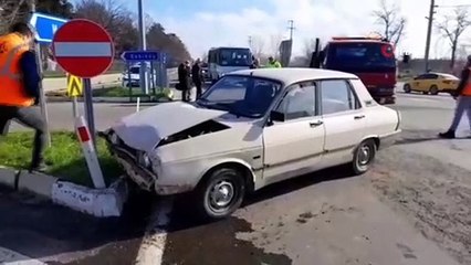 Edirne'de Feci Kaza...Bu Araçtan Sağ Kurtuldular