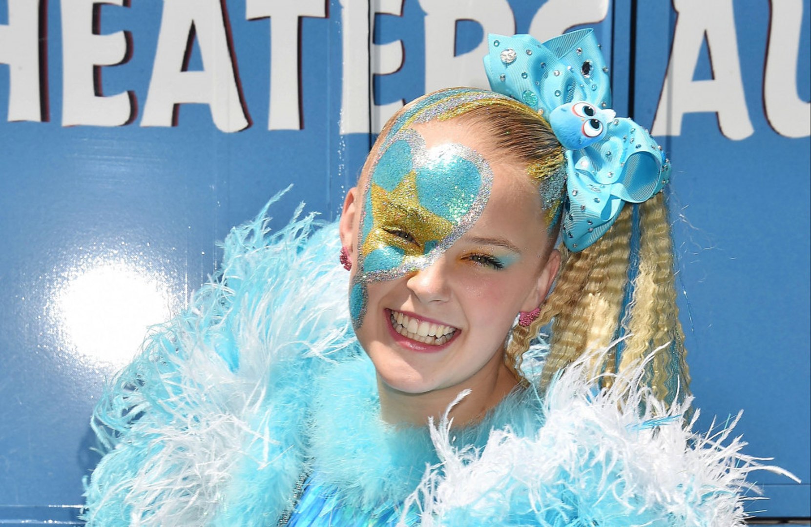 Jojo Siwa Confirms She Has A Girlfriend Video Dailymotion