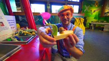 Blippi Español Jugando en el Museo de los Niños | Colores para Niños verás a Blippi Español