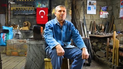 Yarım asırdır demir dövüyor