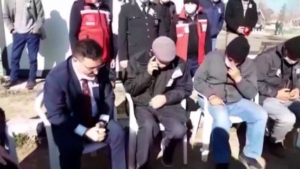 Bakan Soylu şehit babasını telefon ile arayarak başsağlığı diledi