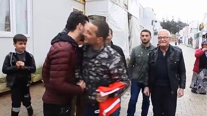 Suriyeli Türkmen genç, asker ocağına uğurlandı