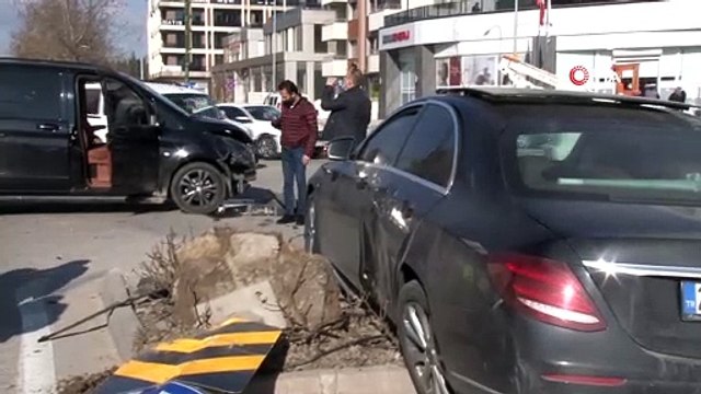 Kırmızı ışık ihlali kazayı beraberinde getirdi