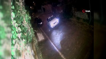 Hem evlerden hem de birbirlerinden çaldılar