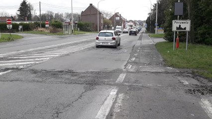 Nationale 60 piteux etat entre Bury et Peruwelz
