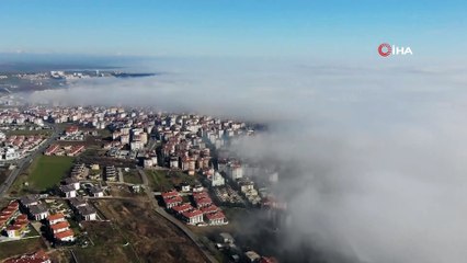 Marmara Denizine sis tabakası: Kartpostallık görüntüler oluştu