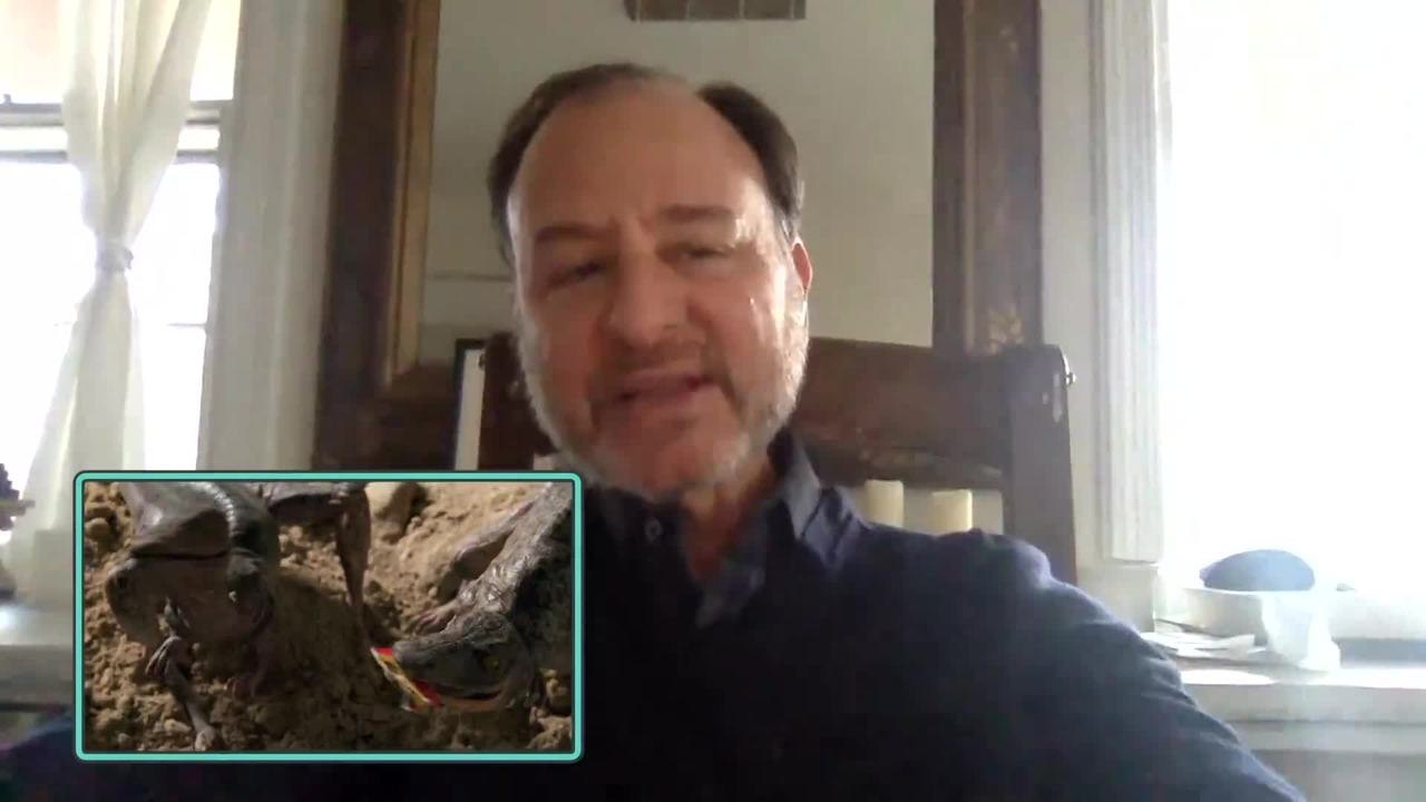 Fisher Stevens Still Remembers the Words to the...