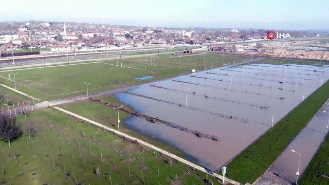 Ergene Nehri’nin debisi düşmeye başladı