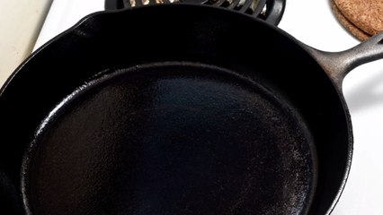 Why the Lodge 12-Inch Skillet Is the Most Popular Pan Ever 🍳