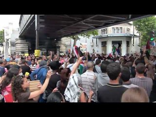 Manifestation interdite à Paris : "Médias français, montrez la vérité !"