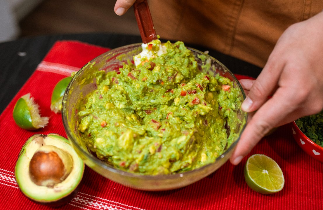 Pasos para preparar el mejor guacamole casero