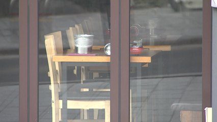 수도권 '9시 제한' 유지에 자영업자 울상..."한 시간 만이라도" / YTN