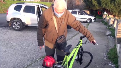 Pandemide toplu taşımayı kullanmak istemeyen öğretmen bisikletine motor taktı