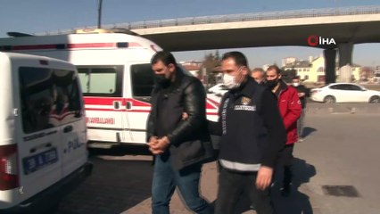 Yaşlı kadının 500 TL'sini gasp eden 2 kapkaççı adliyeye sevk edildi