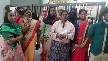 VIDEO: कोविड सेंटर में काम करने वालों को 3 महीने से नहीं मिली सैलरी