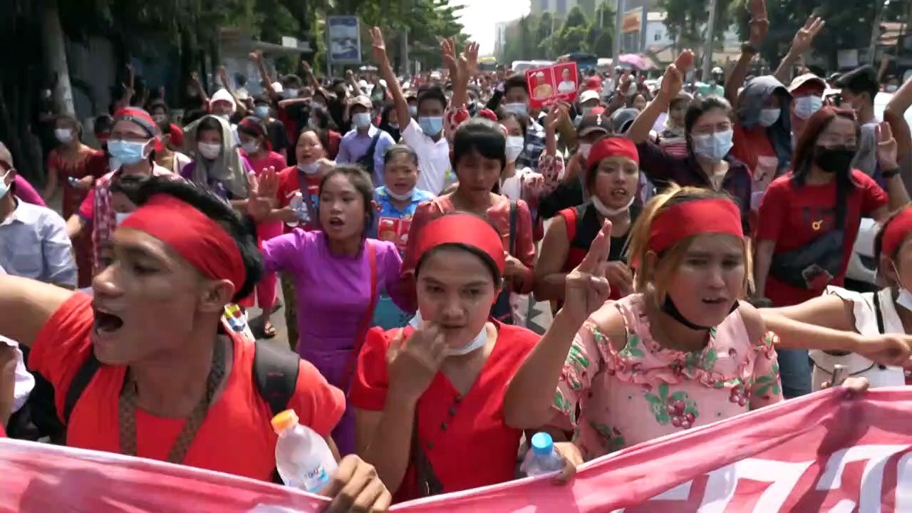 Proteste gegen Putsch in Myanmar: 'Wir kämpfen bis zum Schluss'