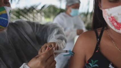 La odisea de vacunar a contrarreloj los indígenas en la Amazonía brasileña