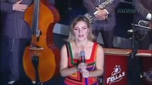 ALDO GIOVANNI E GIACOMO - Marina Massironi canta 3 numero perfetto (HD)