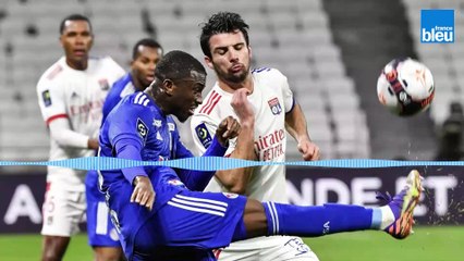 Ligue 1 : le Racing s'incline 3-0 contre l'Olympique Lyonnais
