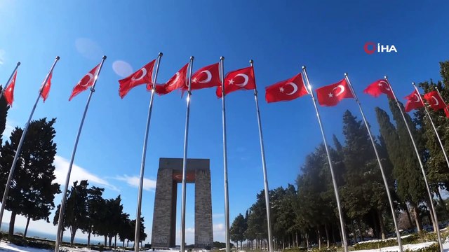 - Çanakkale Şehitler Abidesi beyaza büründü