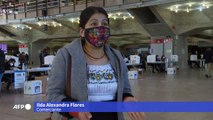 Equador vota em eleições polarizadas