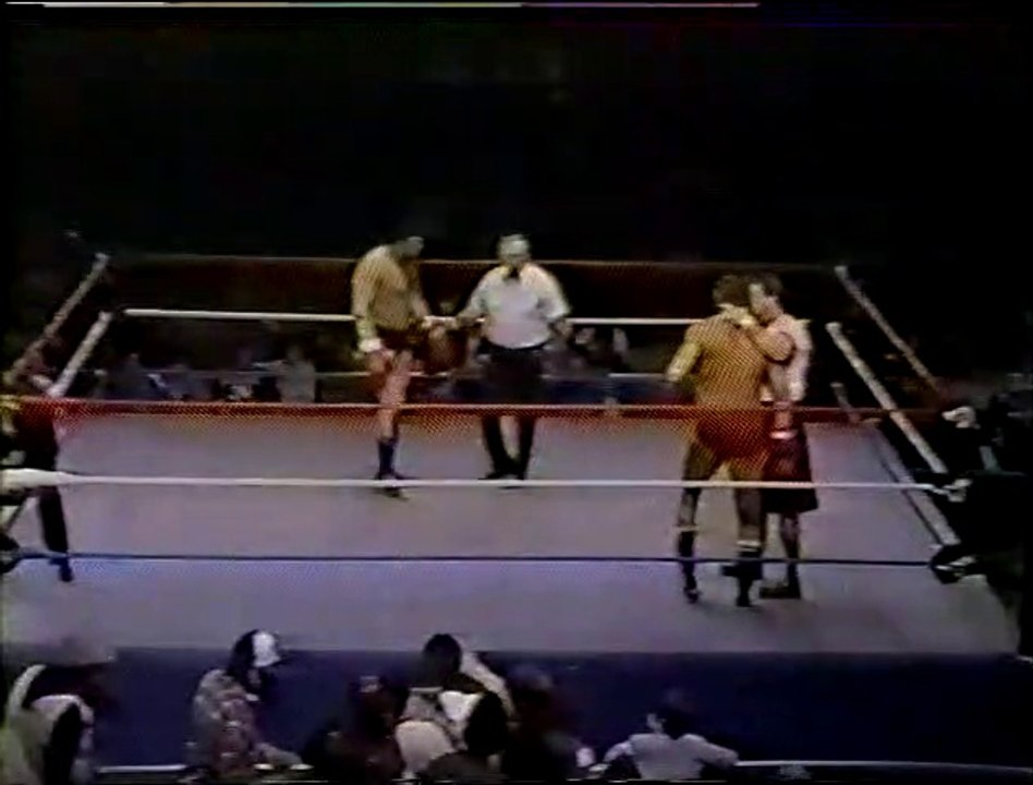 Boxing match - Bob Orton vs. Jose Luis Rivera [TNT 1986-02-21]