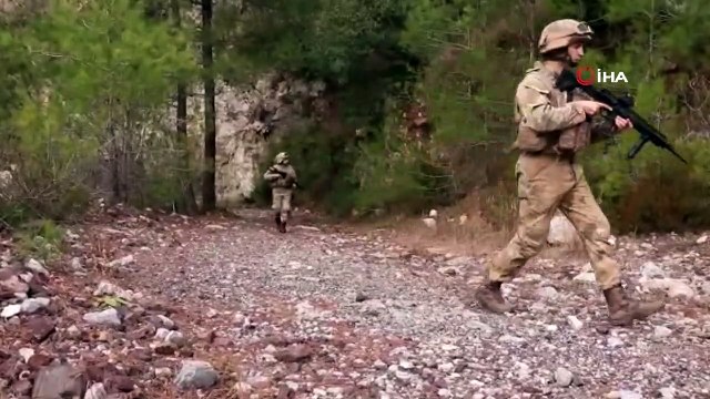 İçişleri Bakanlığınca, Hatay, Osmaniye, Gaziantep İllerinde Eren-8 Amanoslar Operasyonu başlatıldı