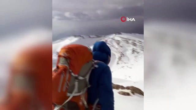 Dağcılar Nemrut Dağı zirvesine çıktı