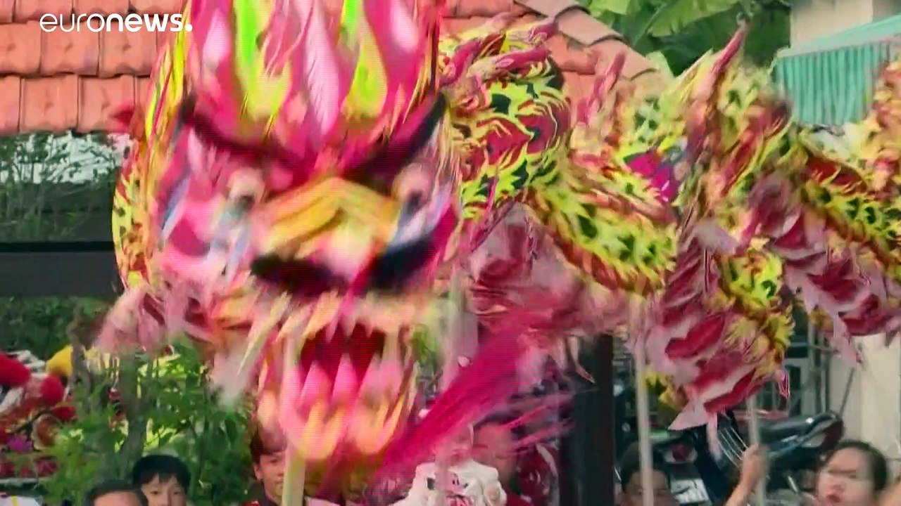 شاهد: طموحات وأحلام متزايدة لمؤدي رقصات التنين في فيتنام