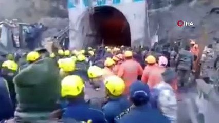 Hindistan’daki buzul felaketinde ölü sayısı 14’e yükseldi