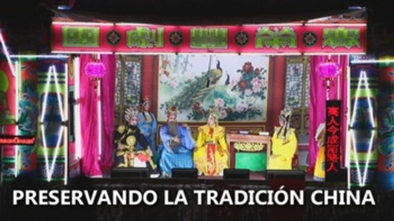 Artistas tailandeses buscan preservar la tradición china