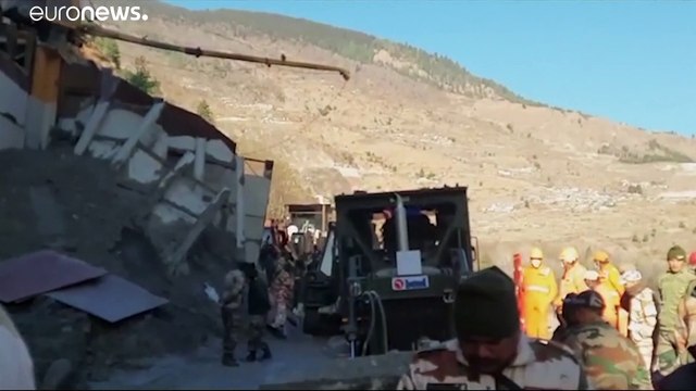 Ινδία: Συνεχίζονται οι έρευνες για τους αγνοούμενους