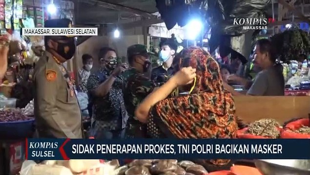 Sidak Penerapan Prokes, TNI POLRI Bagikan Masker
