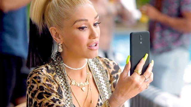 T-Mobile Adam Levine Sets Up Gwen Stefani & Blake Shelton Super Bowl Commercial 2021