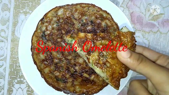 10 Minute Recipe/ Spanish Omelette Recipe/ Easiest Breakfast Recipe/ Tortilla De Patata/ Omelette/ How to make Spanish omelette/ Cheese stuffed omelette/ cheese Omelette/ breakfast recipe/ Spanishelette kaise banate hai/ Spanish omelette banane ka tarika/