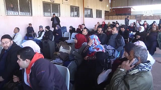 Mısır Refah Sınır Kapısı'nı çift taraflı açtı