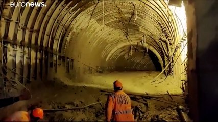 Operação de resgate nos Himalaias envolve 2000 pessoas