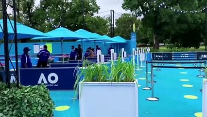 Osaka and Serena through to Aus Open 2nd round