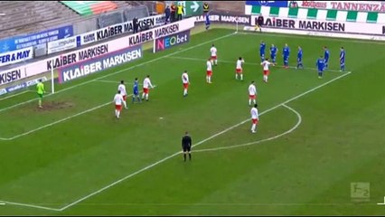 Sahalarda nadir görülecek köşe vuruşu taktiği; düdük çalana kadar böyle beklediler