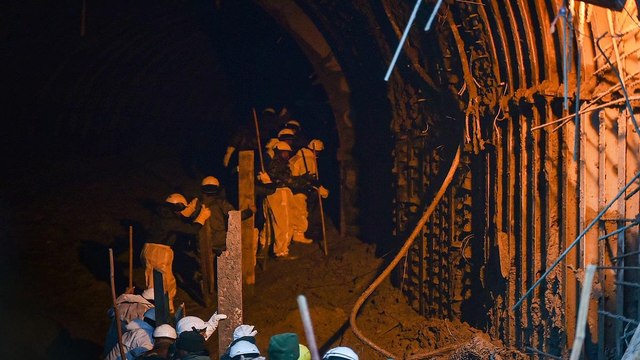 Search operations underway inside Tapovan tunnel
